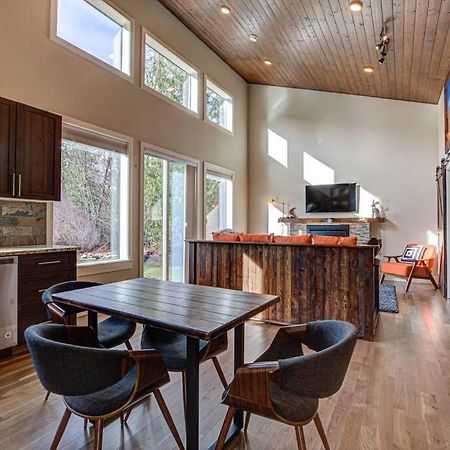 Newly Built Modern Chalet Duplex - 1 Mount Hood Village Exterior photo