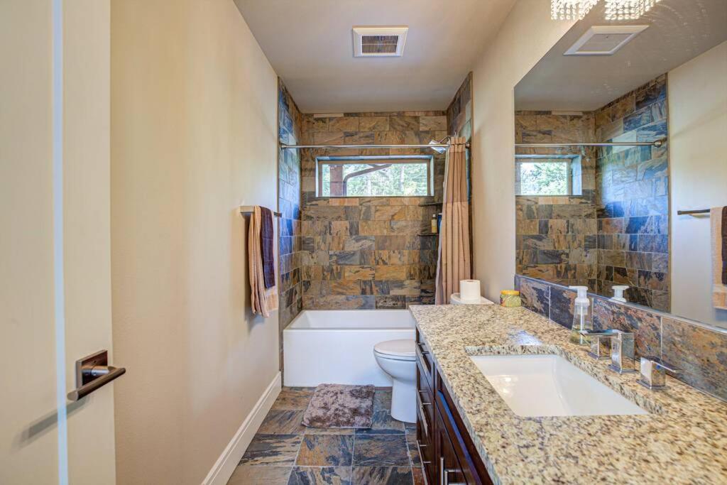 Newly Built Modern Chalet Duplex - 1 Mount Hood Village Exterior photo